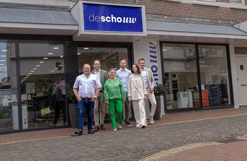 De klant aan het stuur, wij ernaast
