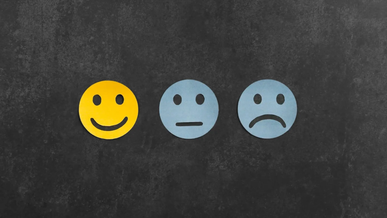 bovenaanzicht-assortiment-met-verschillende-gevoelens (1)